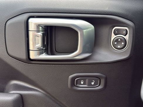 New 2026 Jeep Wrangler Rubicon image 14