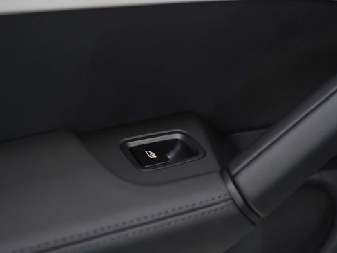 Certified 2026 Porsche Cayenne S AWD/4WD image 16