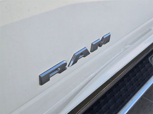 Used 2024 RAM 2500 Big Horn image 17