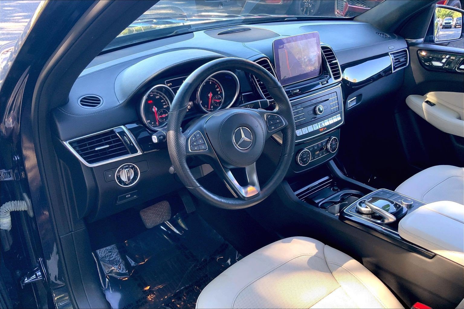 Used 2019 Mercedes-Benz GLS 450 4MATIC image 16