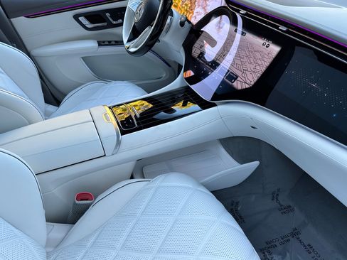 New 2025 Mercedes-Benz Maybach EQS 680 4MATIC image 27