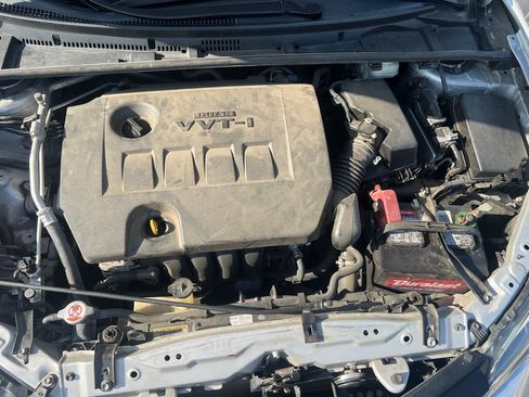 Used 2017 Toyota Corolla LE FWD image 21
