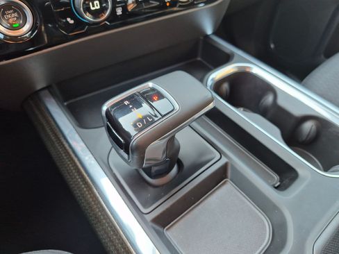 Used 2023 Chevrolet Silverado 1500 RST AWD/4WD image 25
