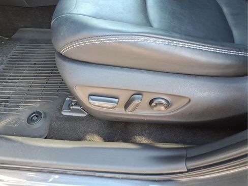 Used 2023 Toyota RAV4 XLE Premium AWD/4WD image 19