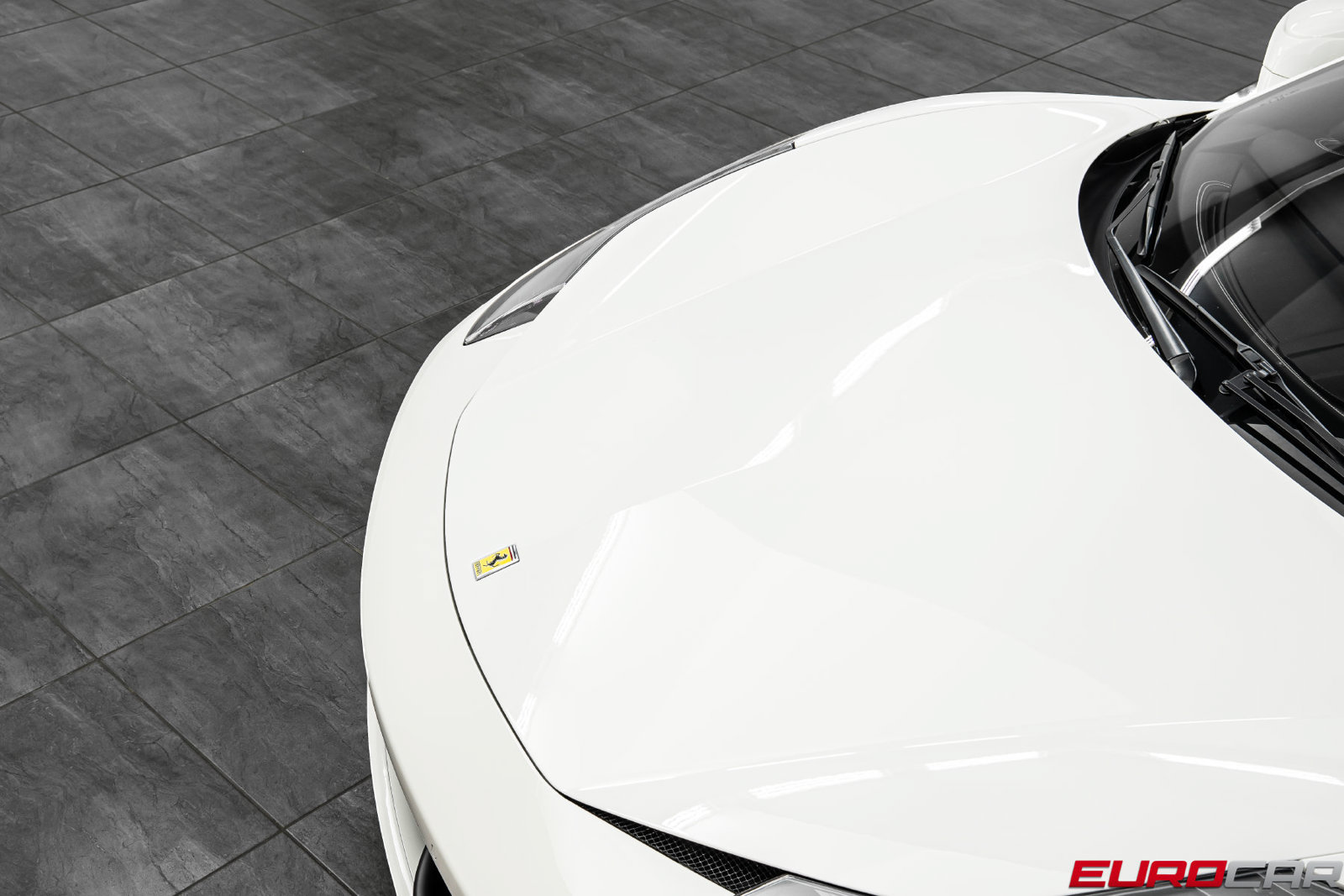 Used 2015 Ferrari 458 Italia Coupe RWD image 9