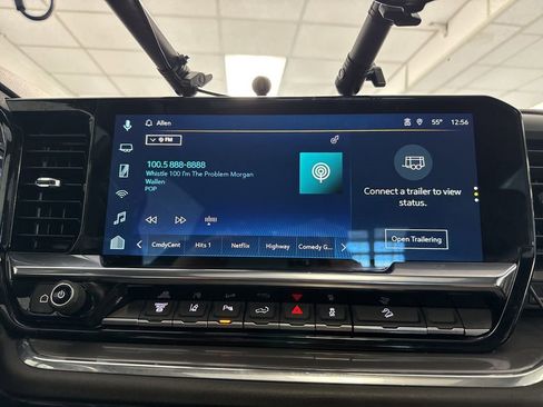 Used 2024 Chevrolet Silverado 2500 High Country w/ High Country Premium Package AWD/4WD image 19