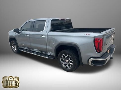 Used 2024 GMC Sierra 1500 SLT AWD/4WD image 7