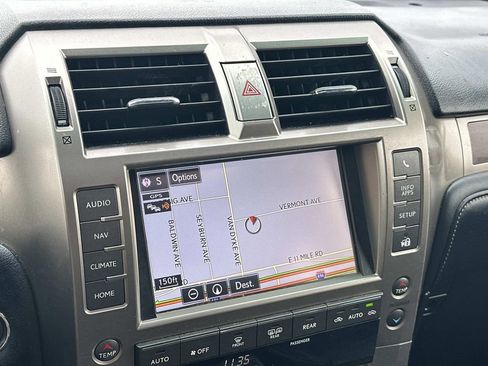 Used 2014 Lexus GX 460 Luxury AWD/4WD image 32