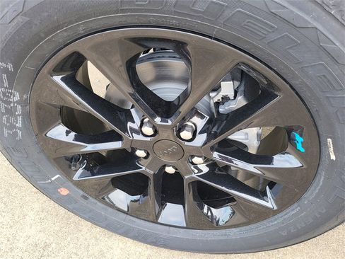 Used 2023 Jeep Wrangler Sahara image 11