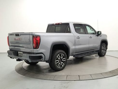 Used 2024 GMC Sierra 1500 AT4 w/ Technology Package AWD/4WD image 7