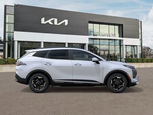 New 2026 Kia Sportage EX FWD image 8