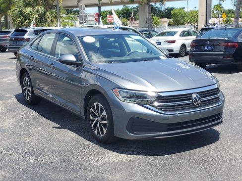 Used 2023 Volkswagen Jetta S FWD image 7