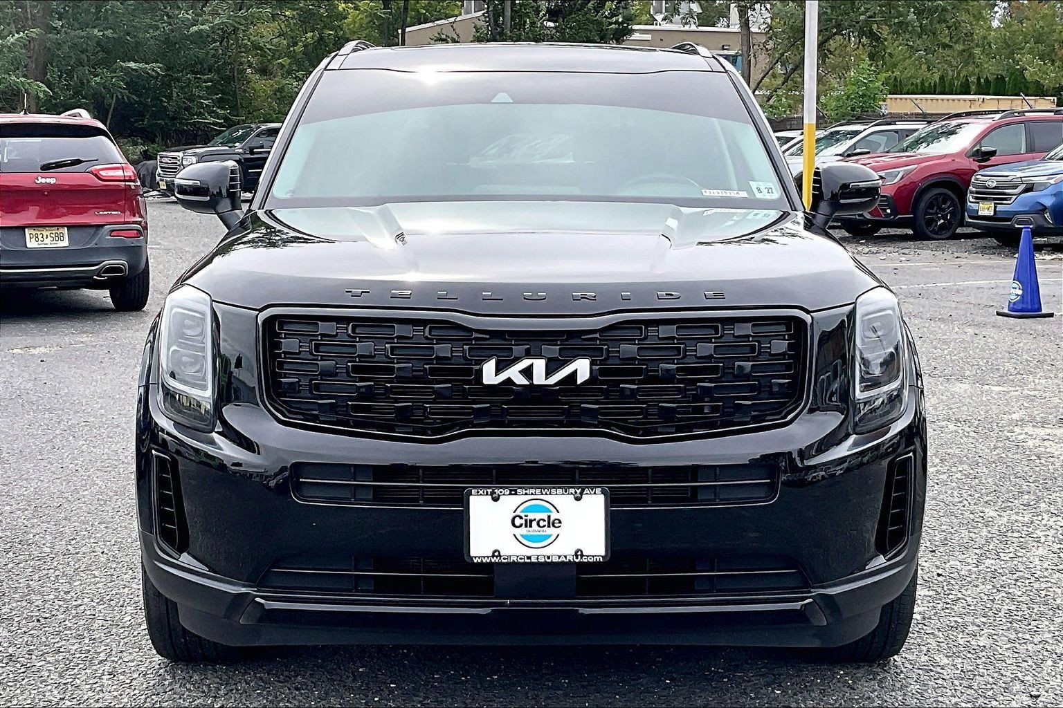 Used 2022 Kia Telluride EX w/ EX Premium Package AWD/4WD image 3