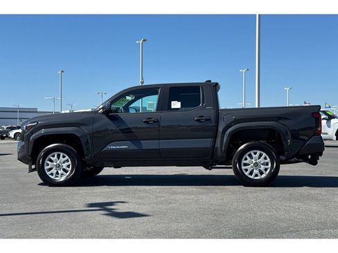 New 2026 Toyota Tacoma SR5 AWD/4WD image 7