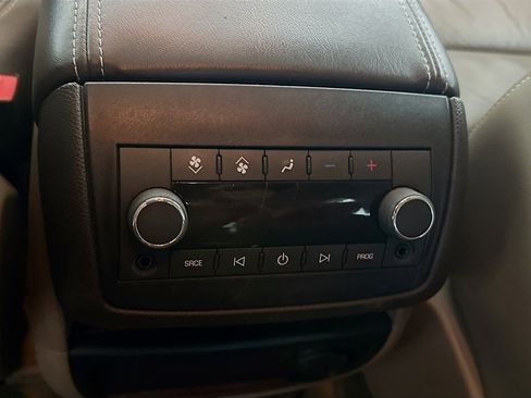 Used 2016 GMC Acadia Denali FWD image 29