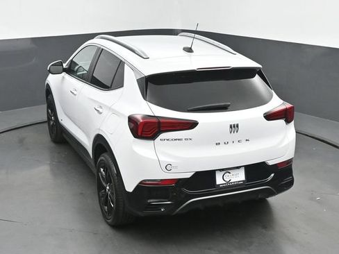 Used 2025 Buick Encore GX Sport Touring FWD image 39