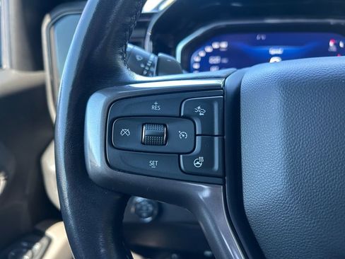 Used 2022 Chevrolet Silverado 1500 ZR2 w/ Technology Package image 17