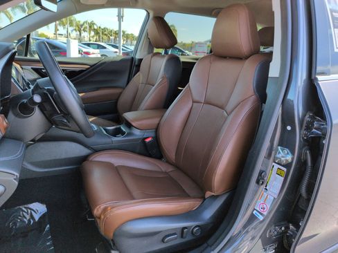 Used 2020 Subaru Outback Touring w/ Popular Package #2 AWD/4WD image 15