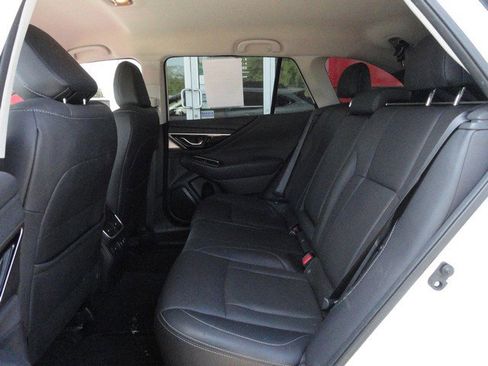 Used 2022 Subaru Outback Limited image 11