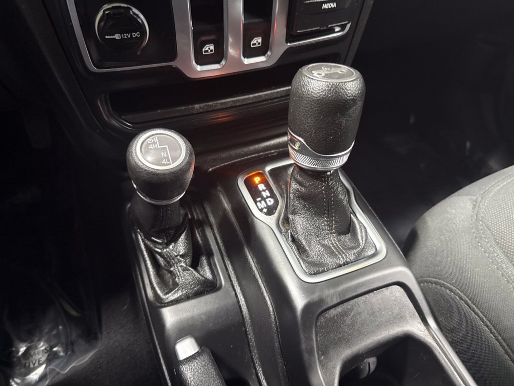 Used 2019 Jeep Wrangler Sport AWD/4WD image 21