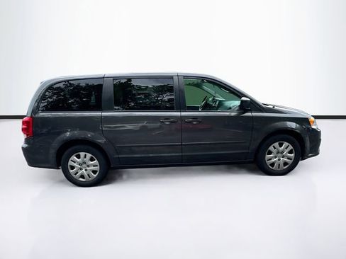 Used 2017 Dodge Grand Caravan SE w/ Power Window Group FWD image 11