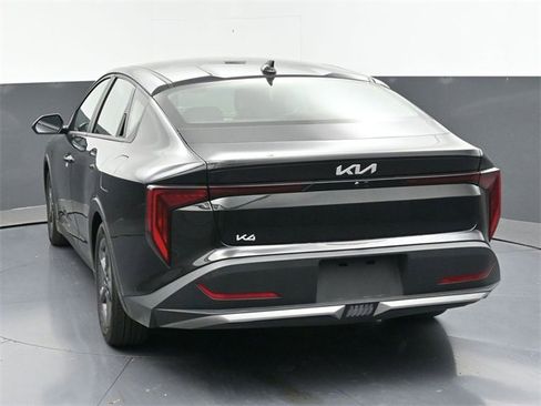 Used 2025 Kia K4 LXS image 30
