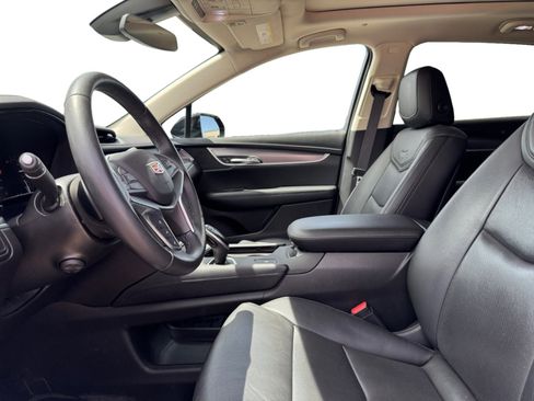 Used 2019 Cadillac XT5 Luxury FWD image 10