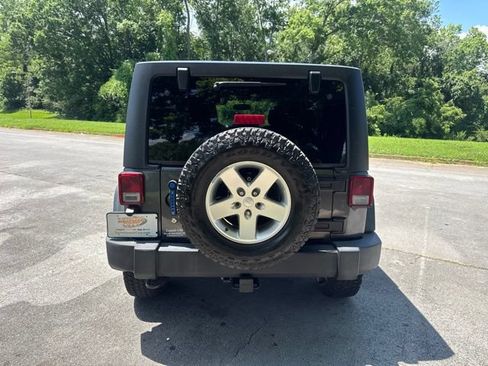 Used 2014 Jeep Wrangler Unlimited Sport w/ Quick Order Package 24S AWD/4WD image 6