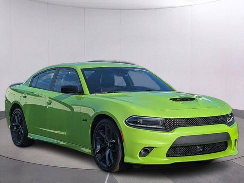 Used 2023 Dodge Charger R/T w/ Plus Group RWD image 9