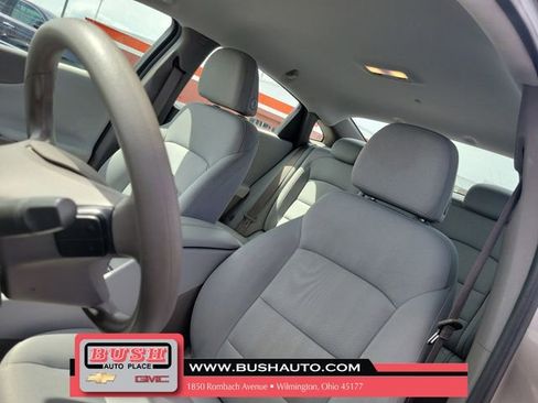 Used 2024 Chevrolet Malibu LT image 17