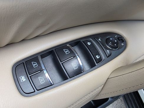 Used 2017 Nissan Armada Platinum w/ Captain Seat Package image 27