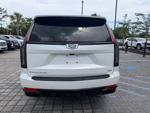 Used 2024 Cadillac Escalade Sport Platinum w/ Heavy-Duty Trailer Package AWD/4WD image 8