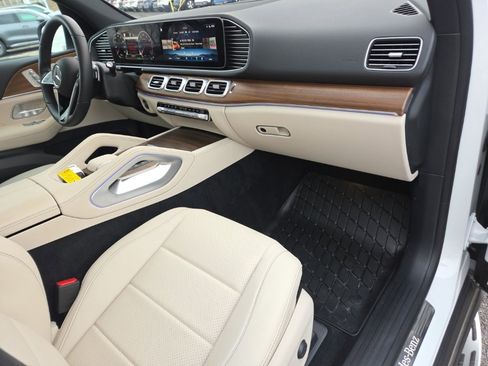 Used 2025 Mercedes-Benz GLE 450 4MATIC image 26