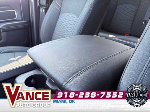 New 2025 RAM 2500 Big Horn AWD/4WD image 27