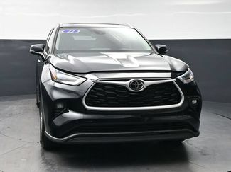 Used 2022 Toyota Highlander XLE AWD/4WD video 2
