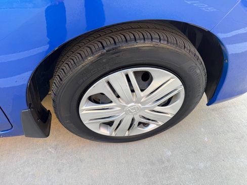 Used 2020 Honda Fit LX image 7