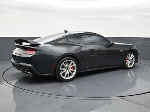 Used 2024 Ford Mustang GT Premium image 5