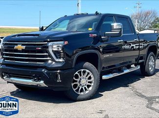 New 2026 Chevrolet Silverado 2500 LT w/ Z71 Chrome Sport Edition AWD/4WD video 1