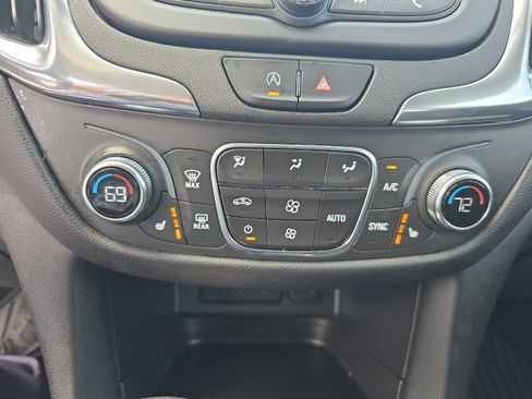 Used 2023 Chevrolet Equinox LT AWD/4WD image 26