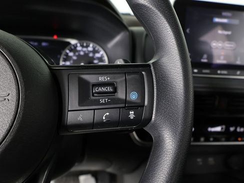 Used 2021 Nissan Rogue SV image 33