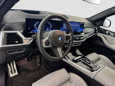 Used 2024 BMW X7 xDrive40i w/ Executive Package AWD/4WD image 9
