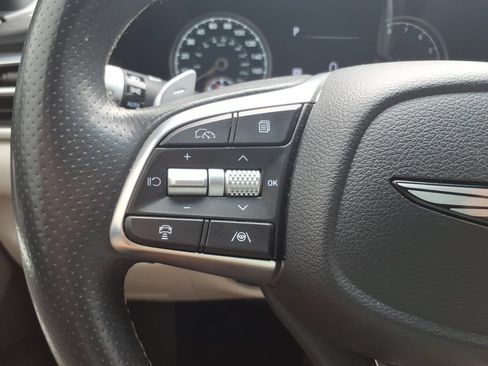 Used 2024 Genesis G70 2.5T RWD image 20