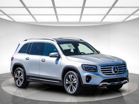 New 2026 Mercedes-Benz GLB 250 image 5