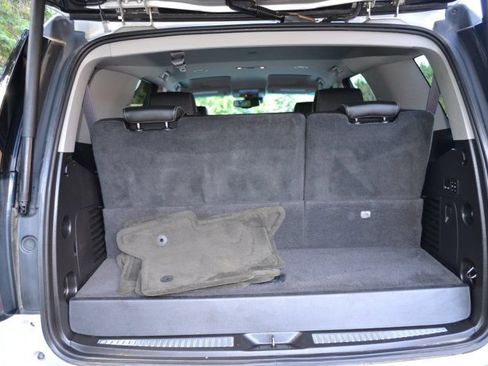 Used 2015 GMC Yukon Denali image 36