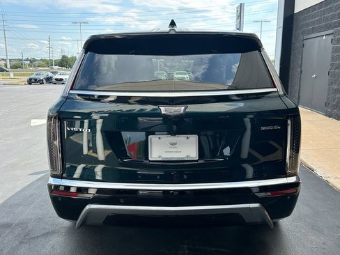 New 2026 Cadillac Vistiq Luxury image 3