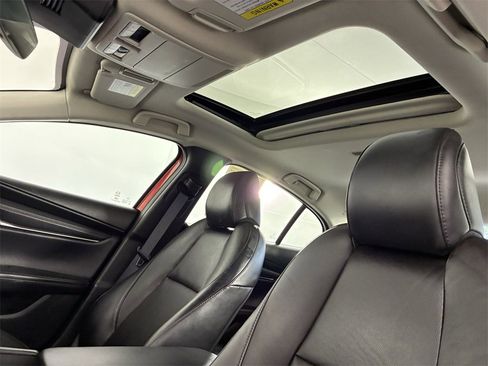 Used 2023 MAZDA MAZDA3 s image 32