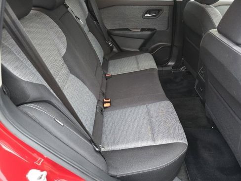 Used 2022 Nissan Rogue SV image 22