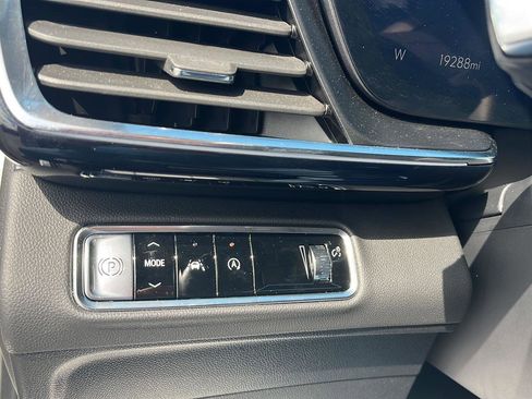Used 2025 Buick Envision Preferred AWD/4WD image 13