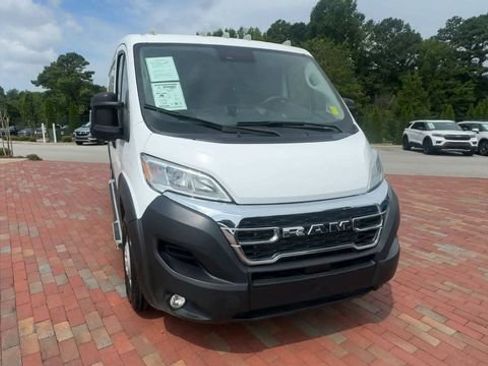 Used 2025 RAM ProMaster 2500 w/ U-Haul Equipment Group FWD image 5