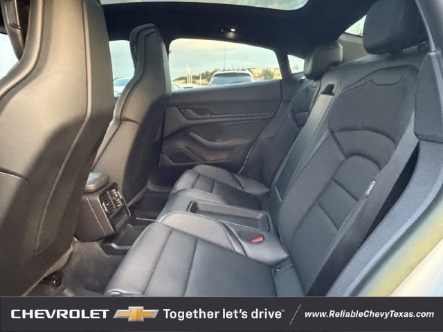 Used 2023 Porsche Taycan RWD image 32